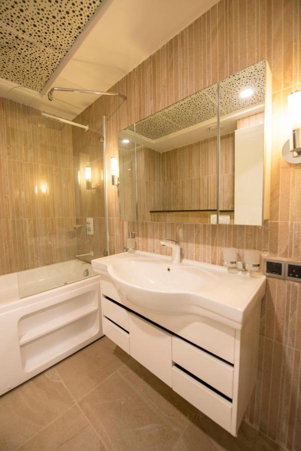 Centaurus Hotel Suites Islamabad Exteriör bild