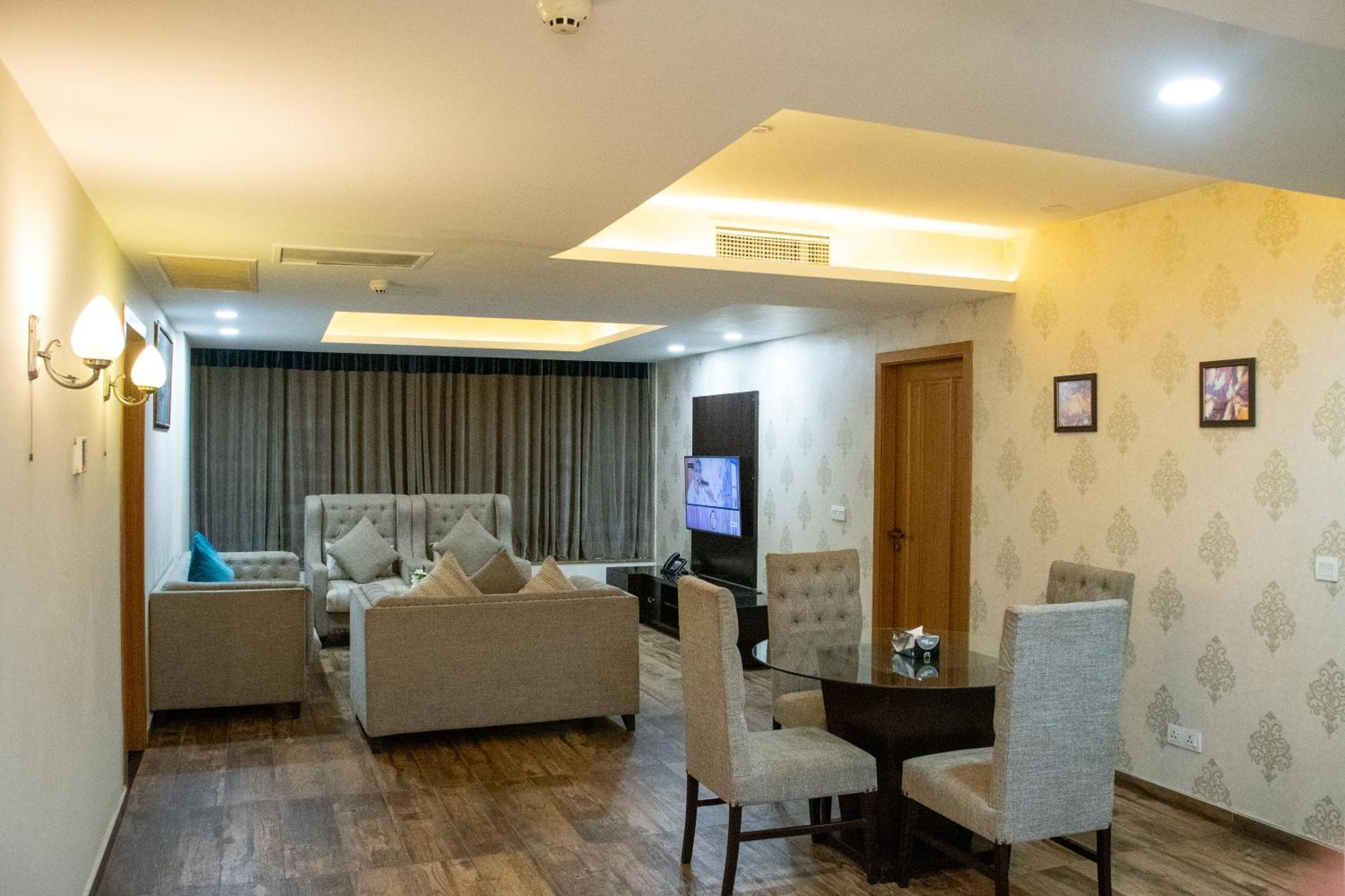 Centaurus Hotel Suites Islamabad Exteriör bild