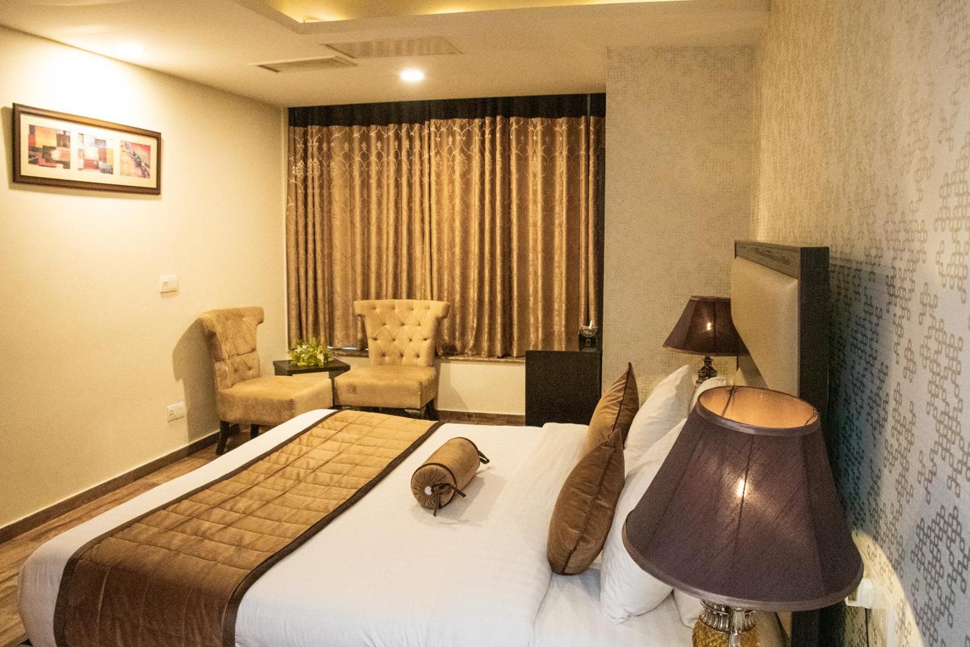 Centaurus Hotel Suites Islamabad Exteriör bild