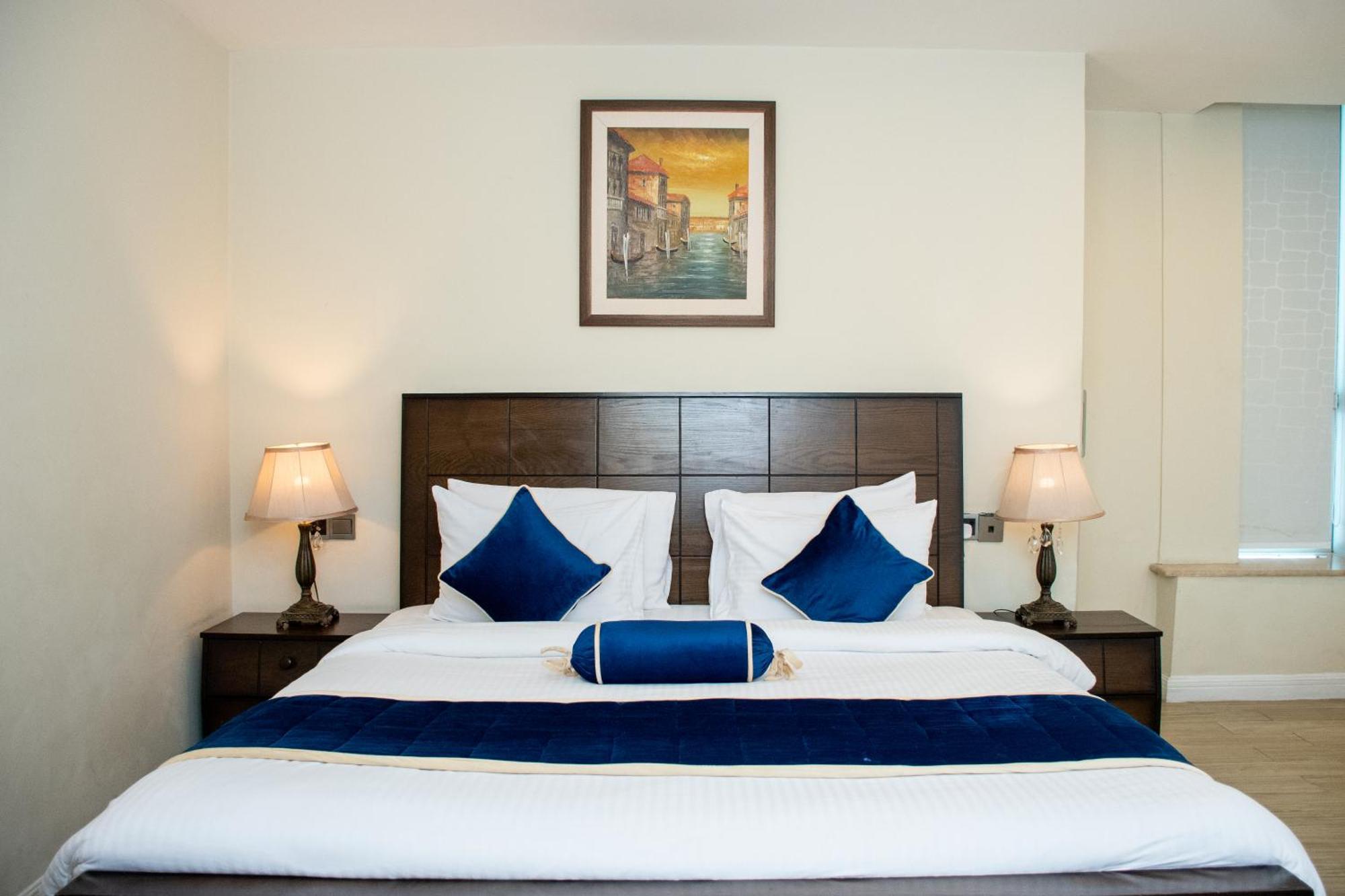 Centaurus Hotel Suites Islamabad Exteriör bild