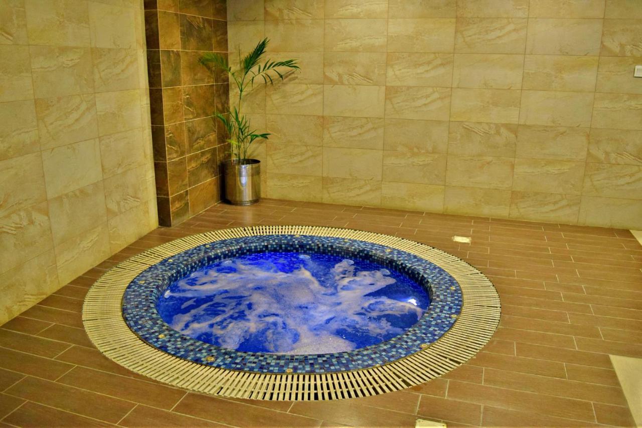 Centaurus Hotel Suites Islamabad Exteriör bild
